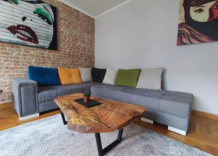 Vracar Hideaway With Private Garage