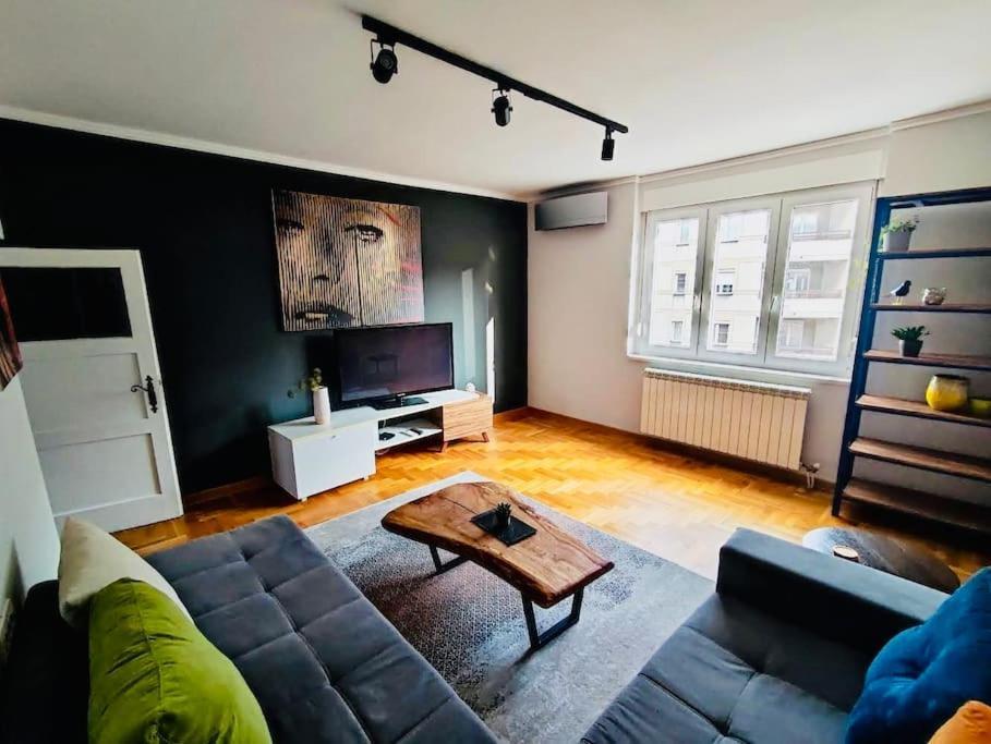 Apartment Vracar Hideaway With Private Garage Belgrade