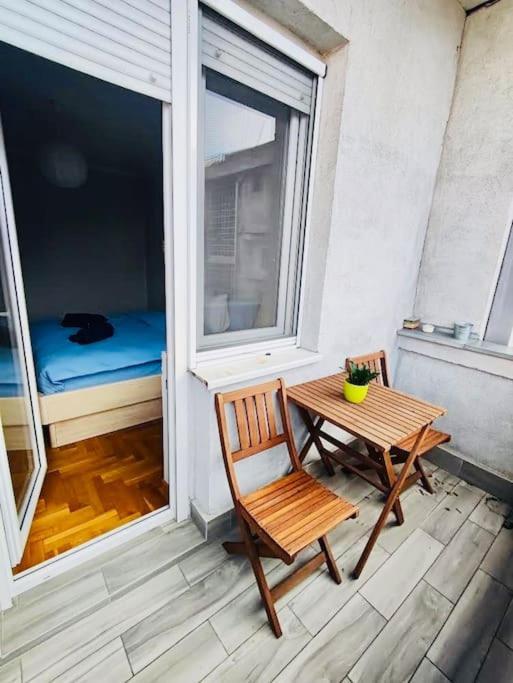 Apartment Vracar Hideaway With Private Garage